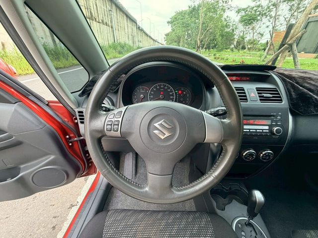 SUZUKI鈴木 SX4  第8張相片