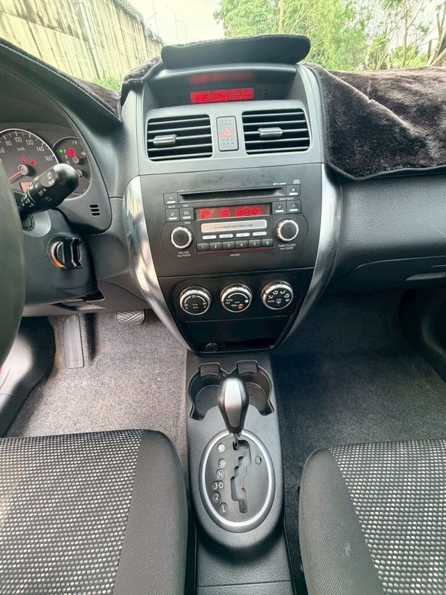 SUZUKI鈴木 SX4  第9張相片