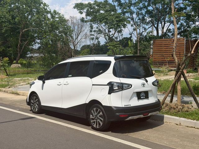 TOYOTA豐田 SIENTA  第3張相片