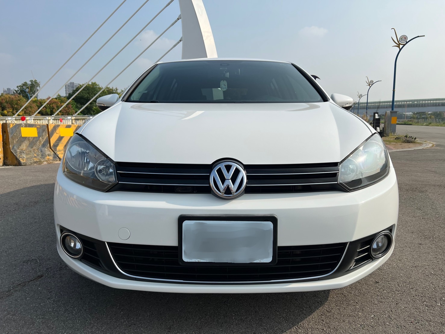 台中-實車實價<合信汽車>2010年 Volkswagen MK6 GOLF 2.0 TDI 原鈑件 低里程 變速箱剛大整理完保固一年  第3張相片