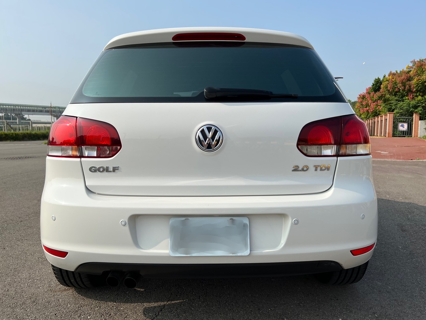 台中-實車實價<合信汽車>2010年 Volkswagen MK6 GOLF 2.0 TDI 原鈑件 低里程 變速箱剛大整理完保固一年  第6張相片