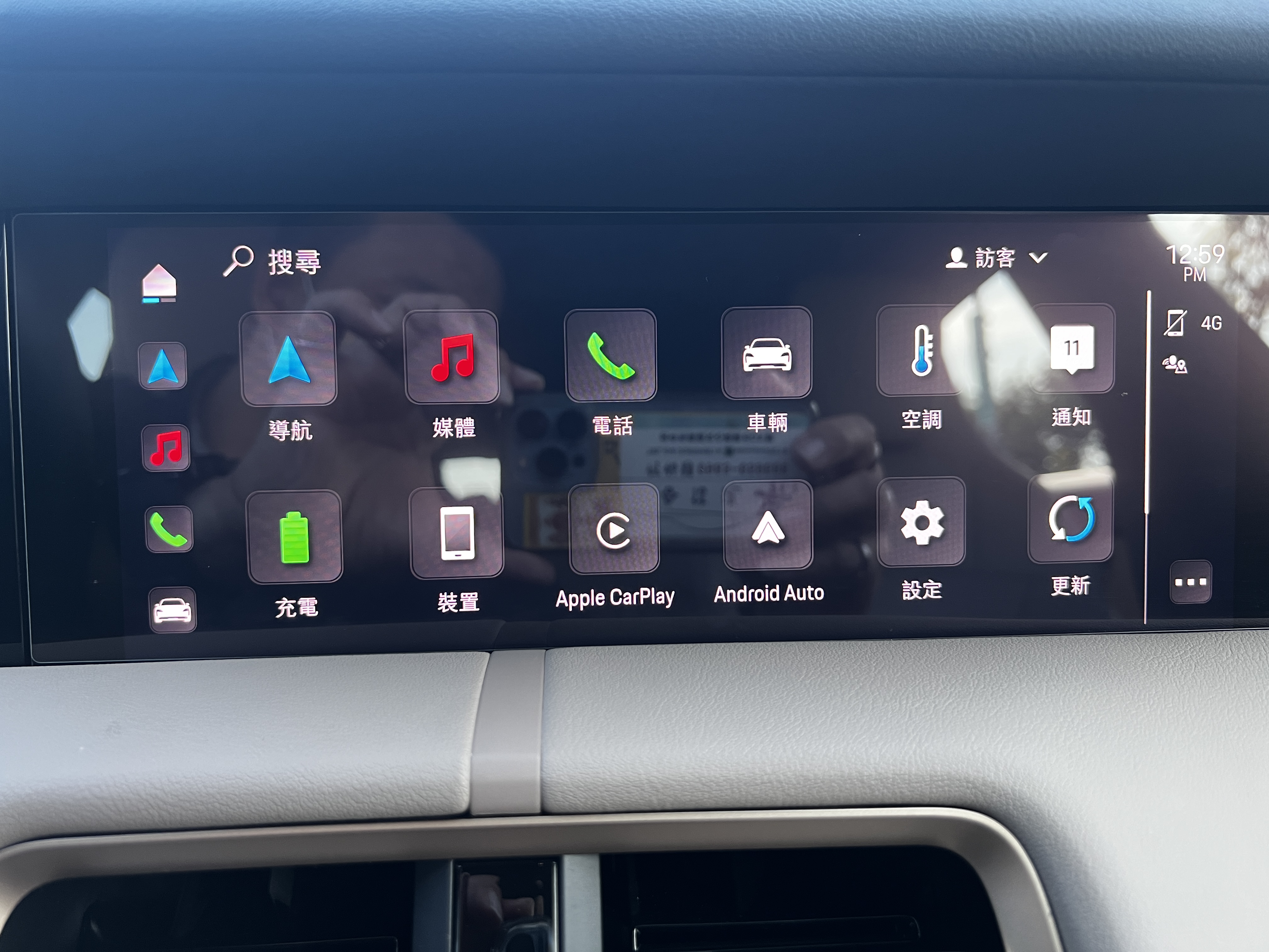 台中-實車實價<合信汽車>2023年 總代理 PORSCHE Taycan 4 Cross Turismo 一手美車 原鈑件 原廠保固中  實跑1.4萬 全車犀牛皮  第16張相片