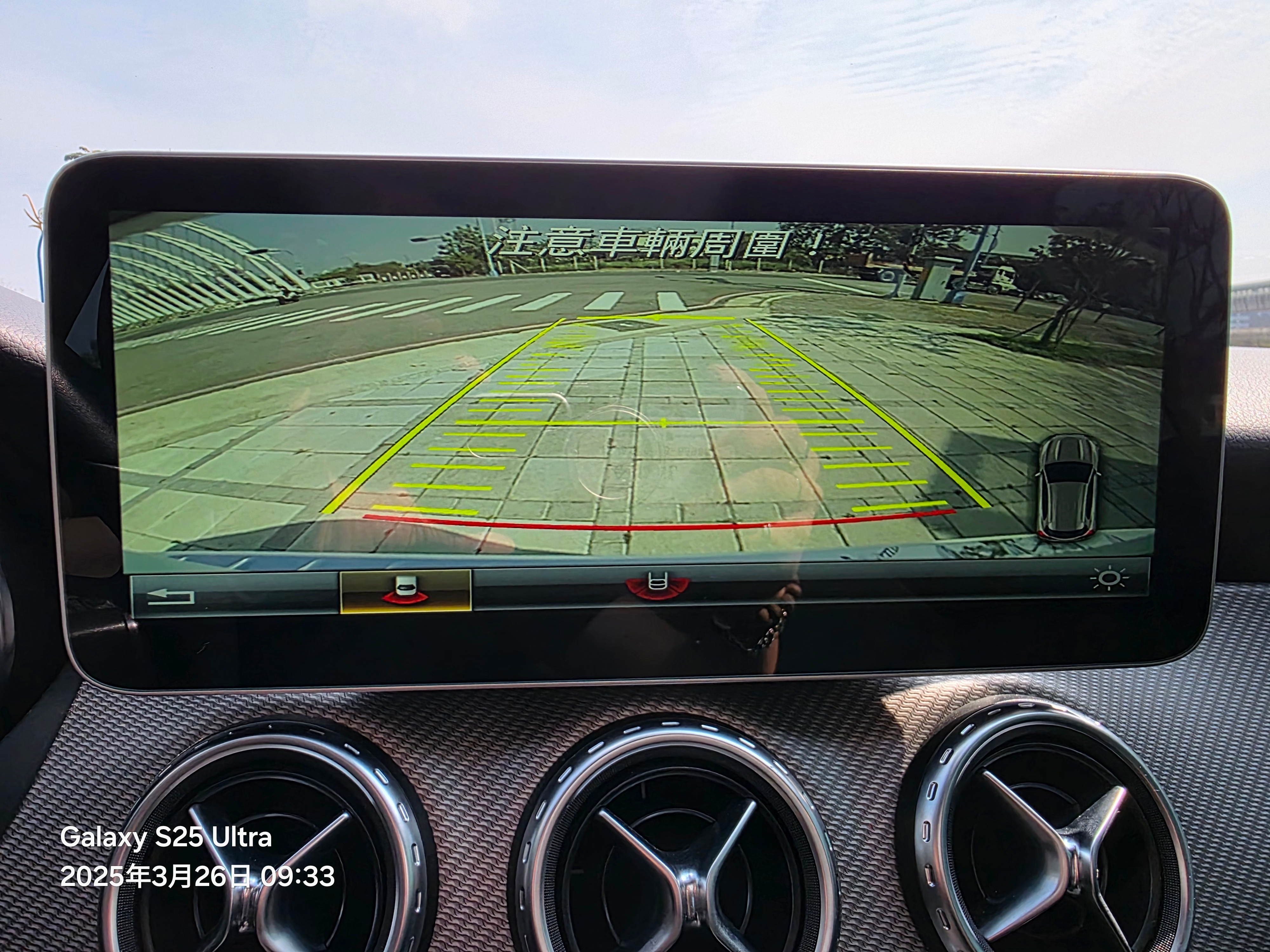 台中-實車實價<合信汽車>2016年 M-Benz 賓士總代理 GLA180 超美車原鈑件 超低里程實跑5萬  第15張相片