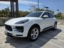台中-實車實價<合信汽車>2020年2021年式 汎德永業總代理 PORSCHE MACAN 2.0T 一手美車原鈑件 超低里程 摸門 盲點 14向電動椅 紅色安全帶  第3張縮圖