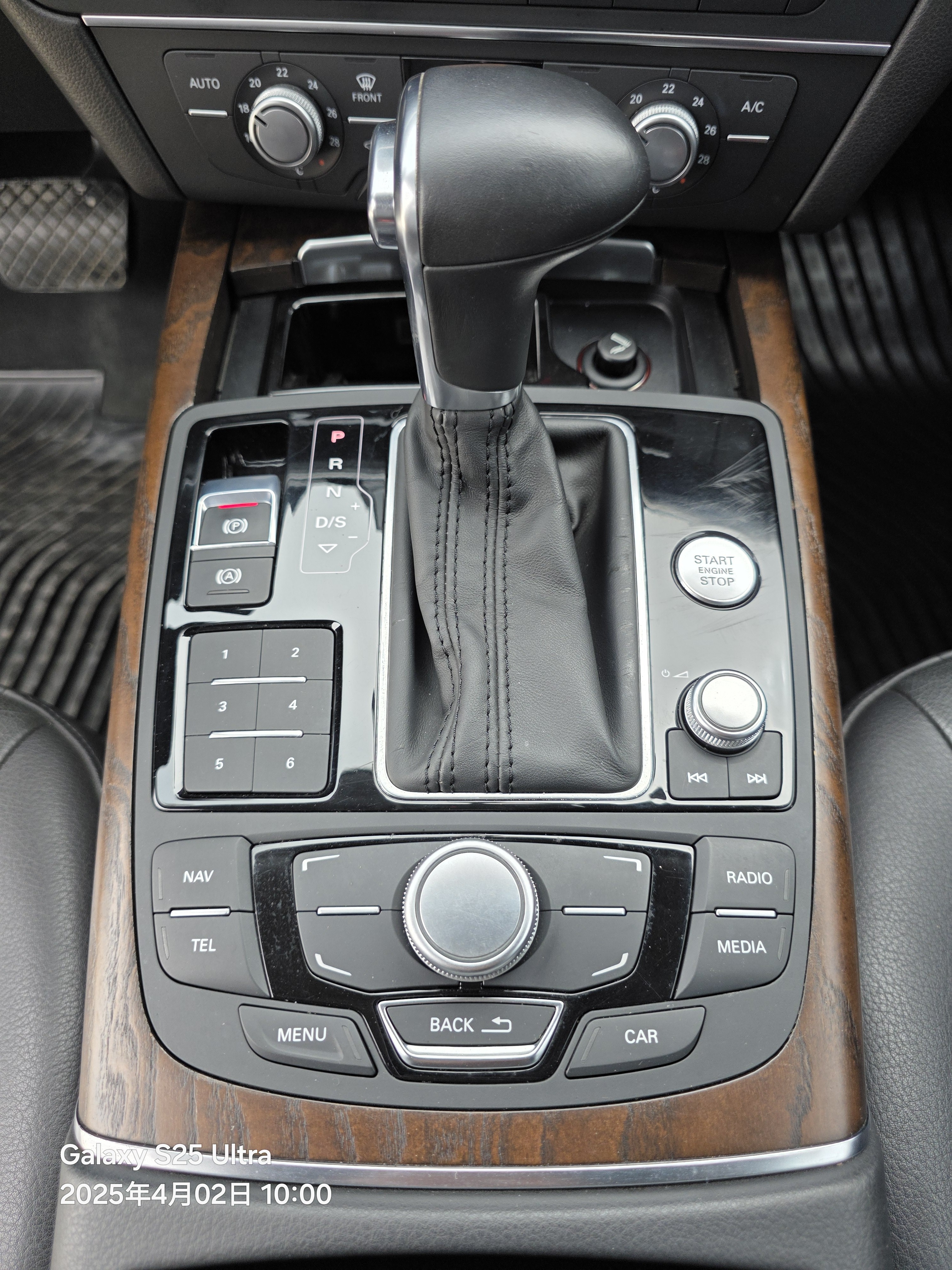 台中-實車實價<合信汽車>2014年 AUDI A6 Sedan 35TDI 2.0T柴油 一手美車 可認證 低里程實跑12.3萬 盲點、Keyless免鑰匙系統、天窗、雙前坐電動椅（駕駛座含記憶功能）、定速系統、換檔撥片、電子手煞車  第11張相片