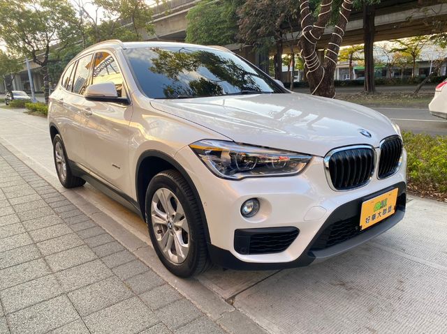 BMW寶馬 X1  第3張相片