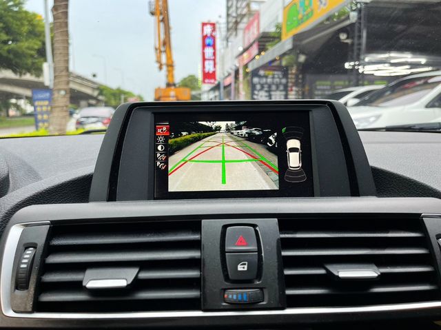BMW寶馬 118I  第9張相片