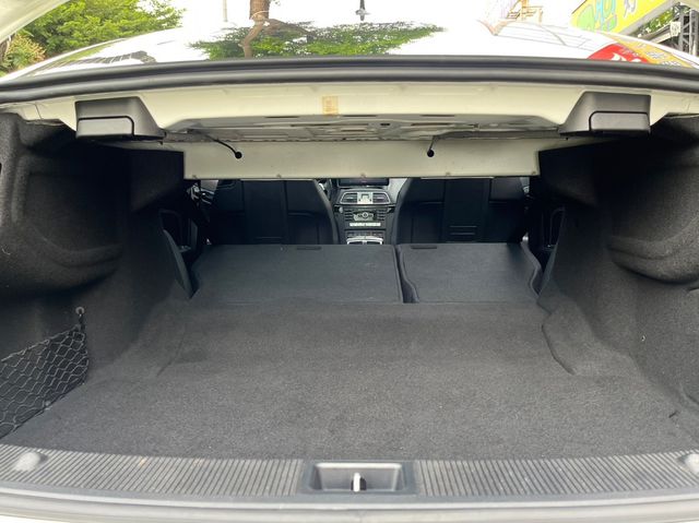 M-BENZ賓士 E200  第16張相片