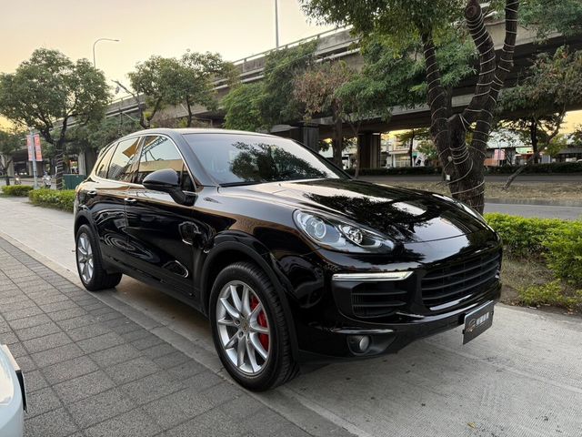 PORSCHE保時捷 CAYENNE  第3張相片