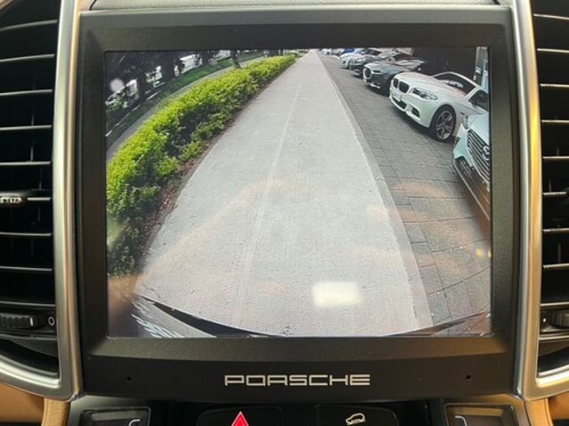 PORSCHE保時捷 CAYENNE  第8張相片