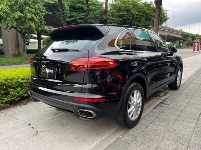 PORSCHE保時捷 CAYENNE  第19張相片