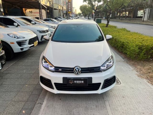 VOLKSWAGEN福斯 GOLF  第2張相片
