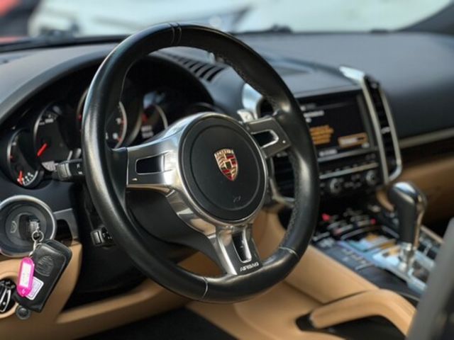PORSCHE保時捷 CAYENNE  第4張相片