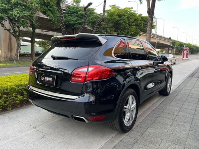 PORSCHE保時捷 CAYENNE  第19張相片