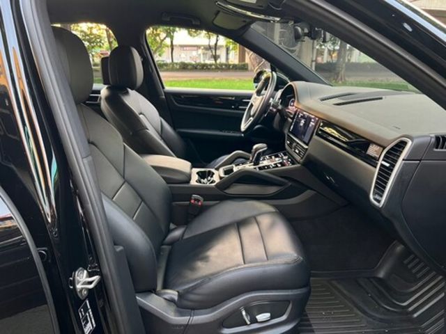 PORSCHE保時捷 CAYENNE  第12張相片