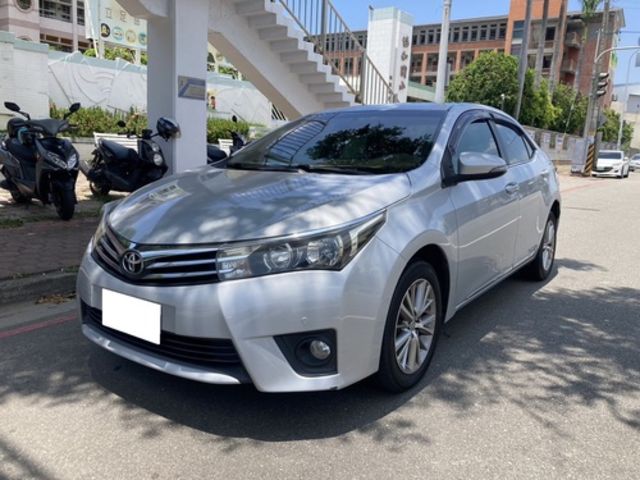TOYOTA豐田 ALTIS  第1張相片