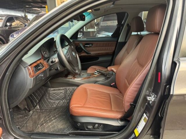 BMW寶馬 328XI  第11張相片