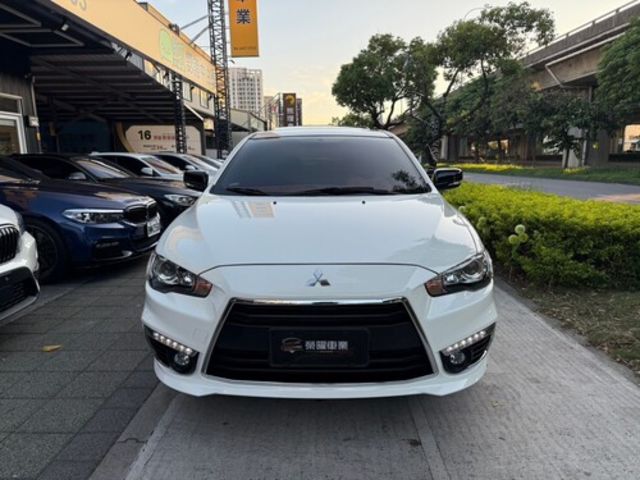 MITSUBISHI三菱 LANCER IO  第2張相片