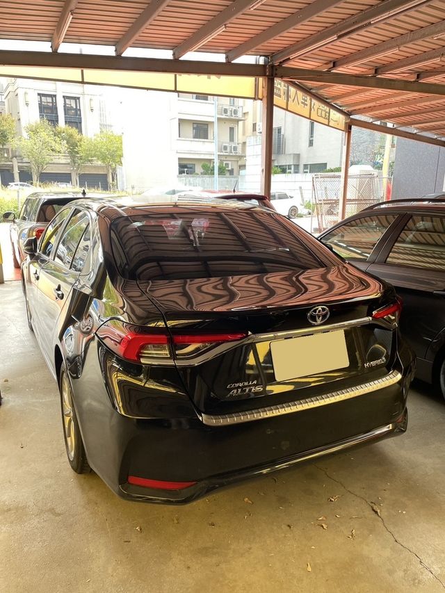 TOYOTA豐田 COROLLA ALTIS HYBRID  第4張相片