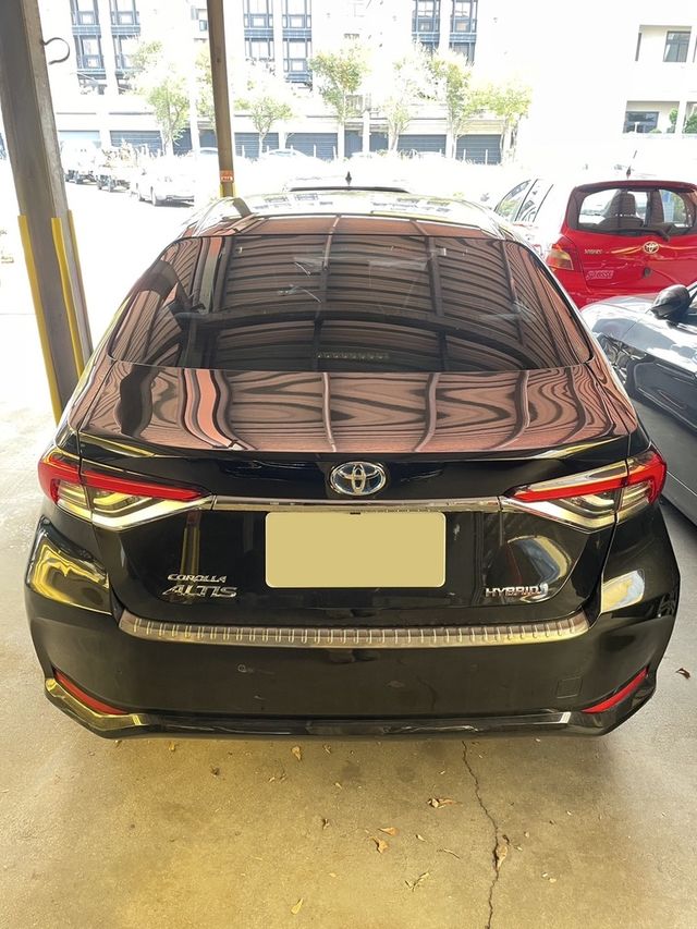 TOYOTA豐田 COROLLA ALTIS HYBRID  第5張相片