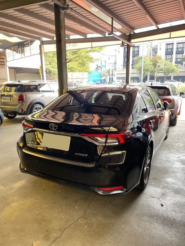 TOYOTA豐田 COROLLA ALTIS HYBRID  第6張相片