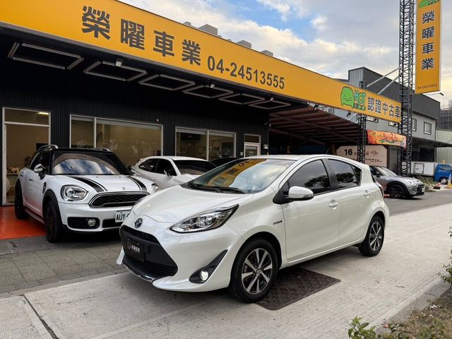 TOYOTA豐田 PRIUS C  第1張相片