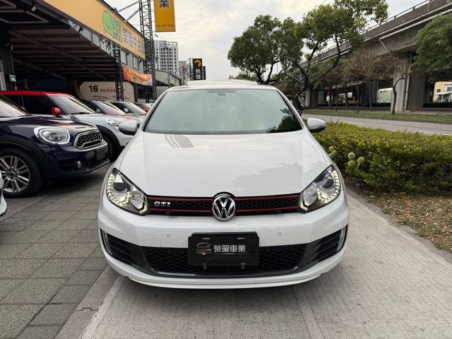 VOLKSWAGEN福斯 GOLF GTI  第2張相片
