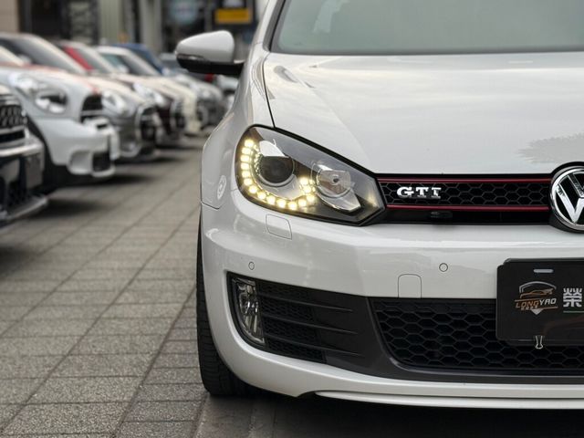 VOLKSWAGEN福斯 GOLF GTI  第3張相片