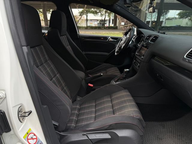 VOLKSWAGEN福斯 GOLF GTI  第11張相片