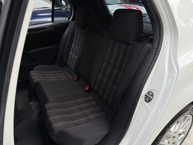 VOLKSWAGEN福斯 GOLF GTI  第12張相片