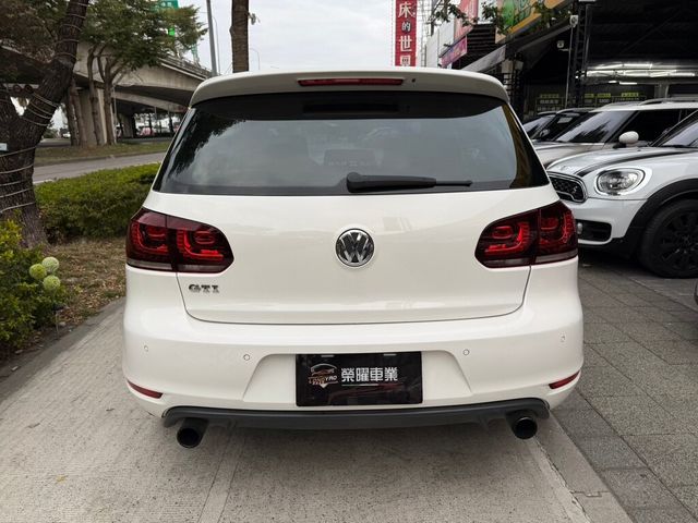 VOLKSWAGEN福斯 GOLF GTI  第17張相片