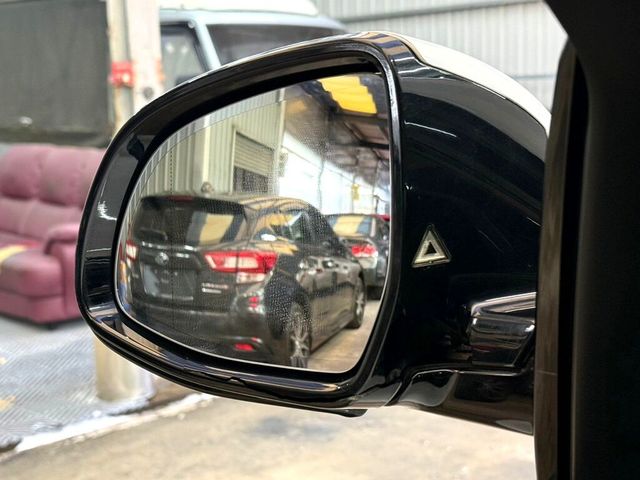 BMW寶馬 X4 XDRIVE20I  第9張相片
