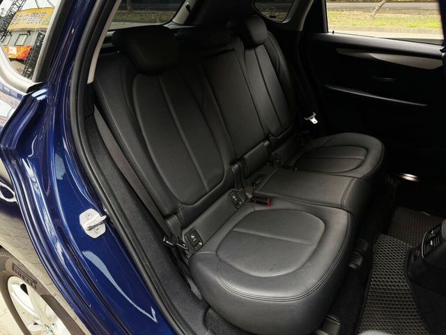 BMW寶馬 218I  第12張相片