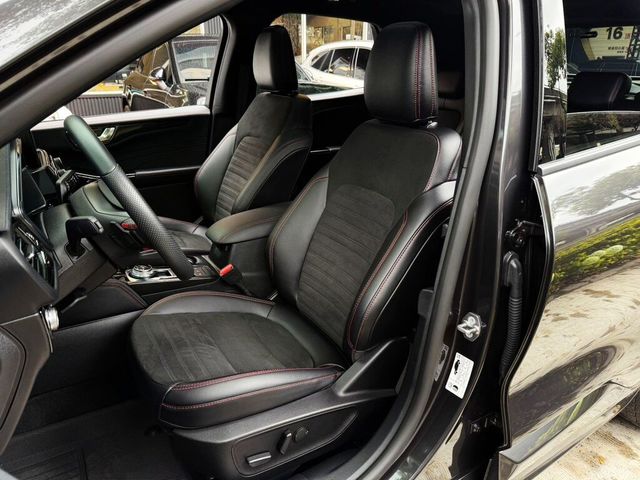 FORD福特 KUGA  第11張相片