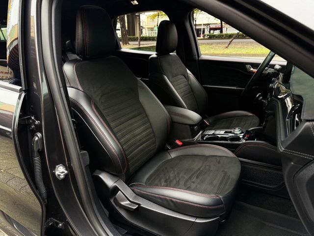 FORD福特 KUGA  第14張相片