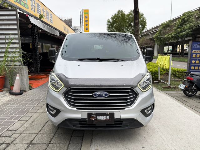 FORD福特 TOURNEO CUSTOM  第3張相片