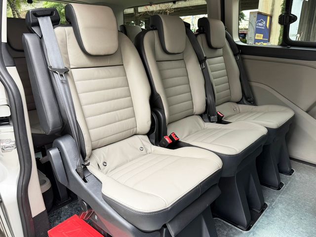 FORD福特 TOURNEO CUSTOM  第19張相片