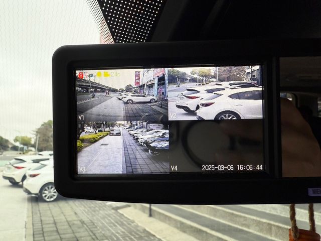 FORD福特 TOURNEO CUSTOM  第33張相片