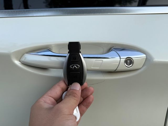 INFINITI無限 Q30  第27張相片