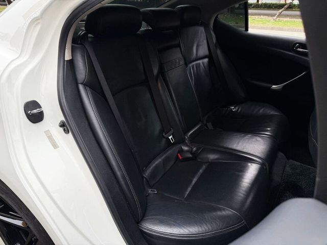 LEXUS凌志 IS250  第23張相片