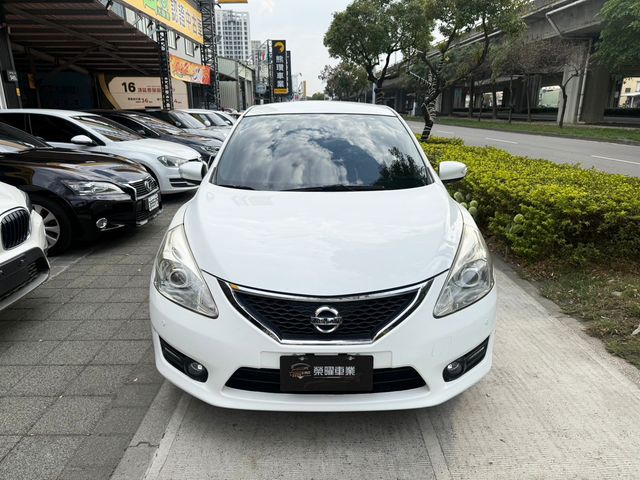 NISSAN日產 TIIDA  第3張相片