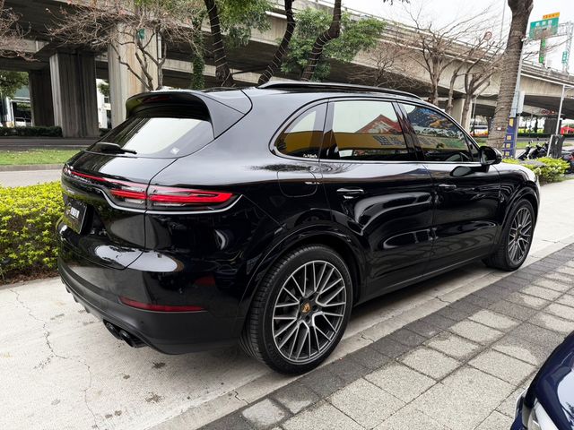 PORSCHE保時捷 CAYENNE  第7張相片