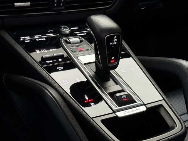 PORSCHE保時捷 CAYENNE  第33張相片