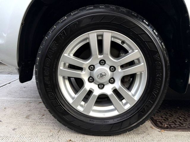 TOYOTA豐田 LAND CRUISER PARDO  第13張相片