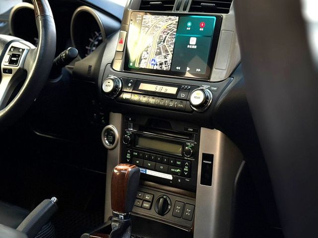 TOYOTA豐田 LAND CRUISER PARDO  第19張相片