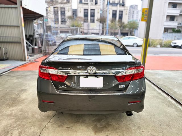 TOYOTA豐田 CAMRY HYBRID  第9張相片