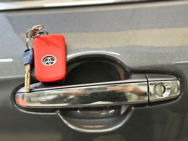 TOYOTA豐田 CAMRY HYBRID  第15張相片