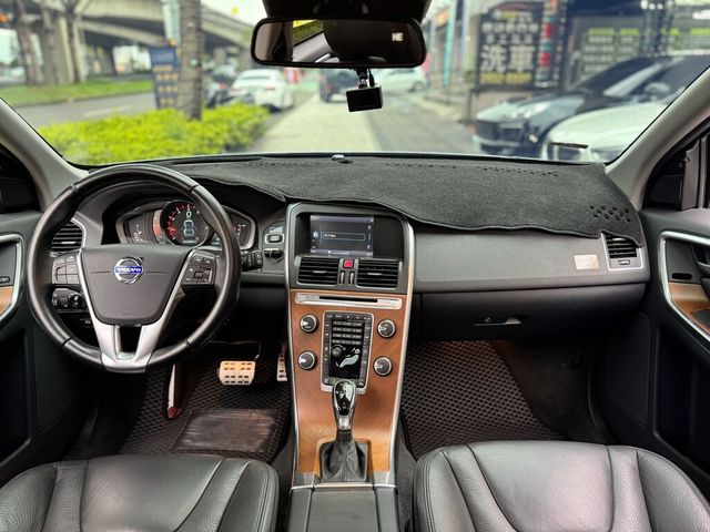 VOLVO富豪 XC60  第7張相片