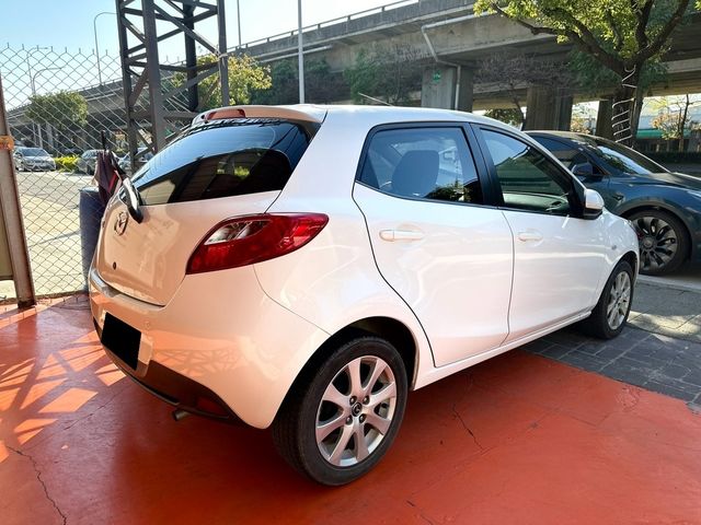 MAZDA馬自達 MAZDA 2  第3張相片