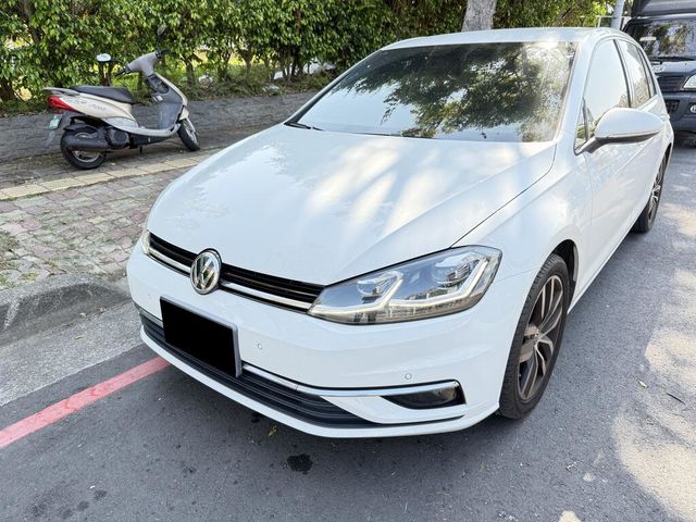 VOLKSWAGEN福斯 GOLF  第1張相片